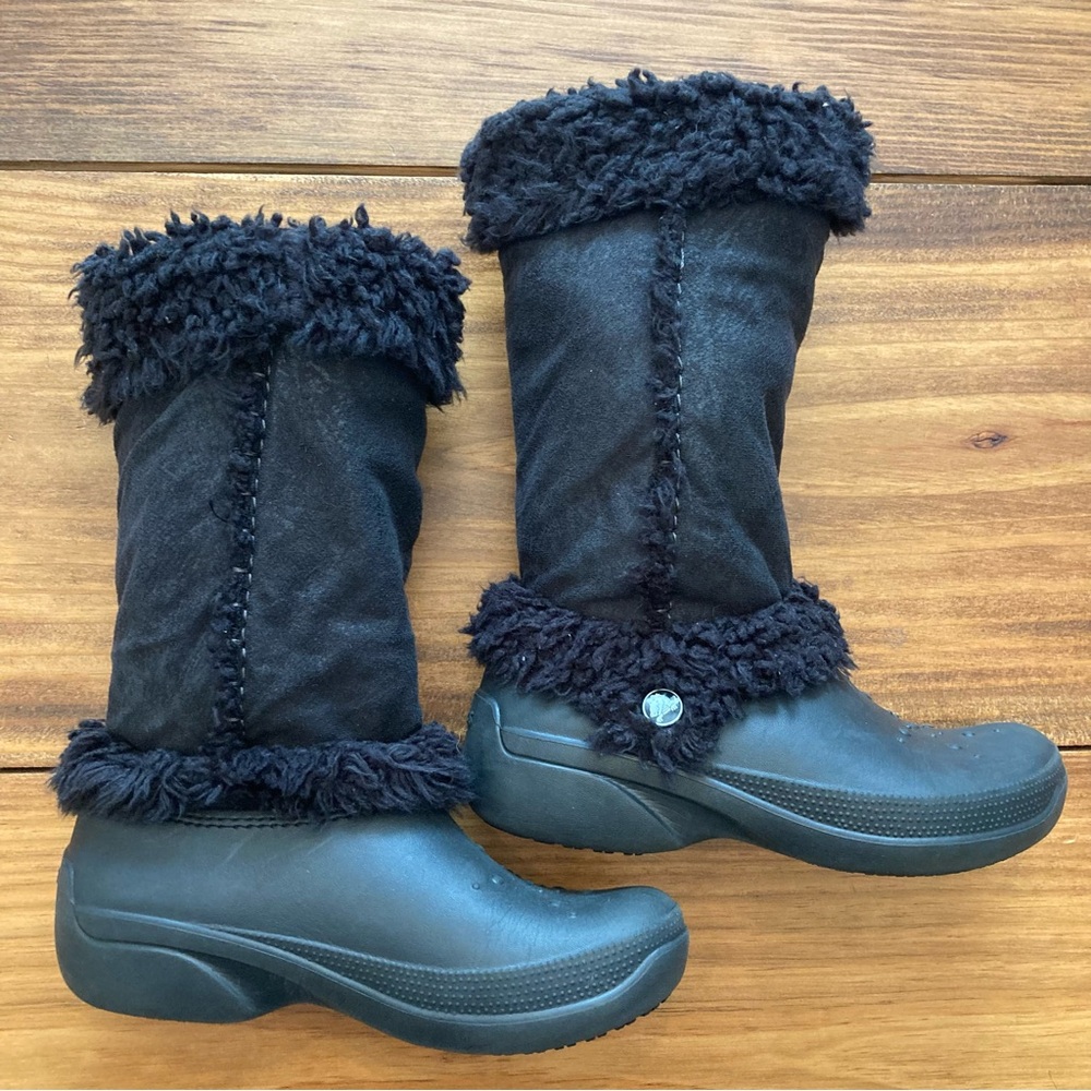 Crocs Nadia Faux Fur Insulated Cuff Boots EUC
